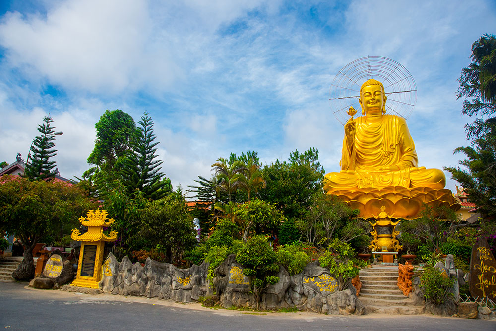 Golden Buddha Pagoda Dalat Da Lat Vietnam