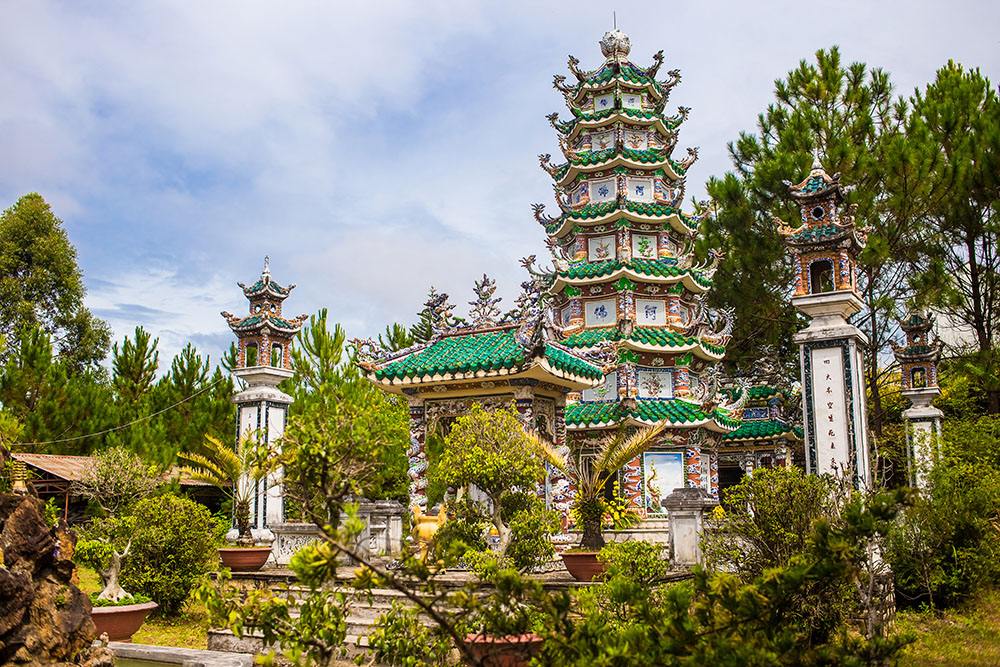 Linh Son Pagoda Dalat Da Lat Vietnam