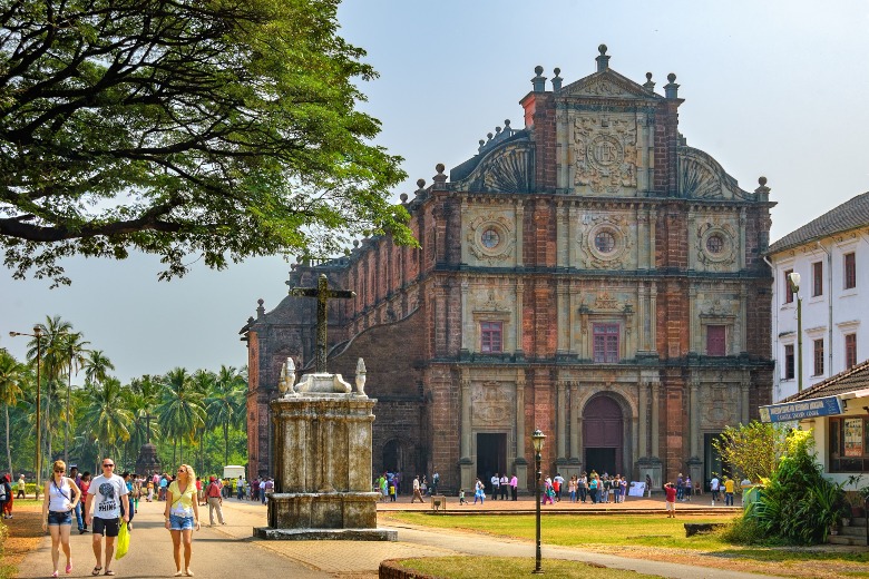 Basilica of Bom Jesus Goa India (1)