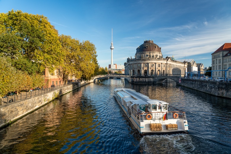 Boat Tour Berlin Germany