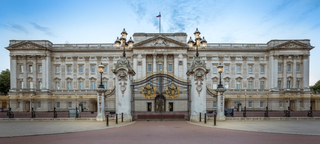 Buckingham-Palace-London.jpg