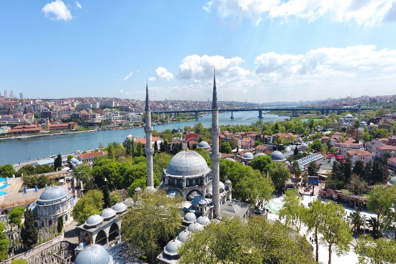 Eyup Sultan Mosque Istanbul Turkey (1)
