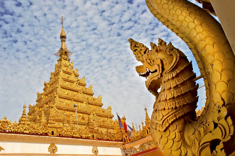 Maha-Myat-Muni-Pagoda-Mahamuni-Buddha-Temple-Mandalay.jpg