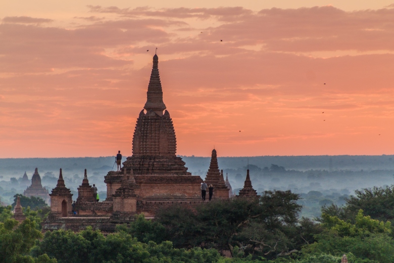 Myauk-Guni-Bagan.jpg