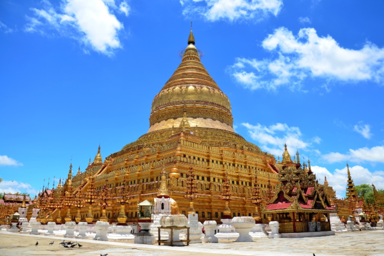 Shwezigon-Paya-Bagan.jpg