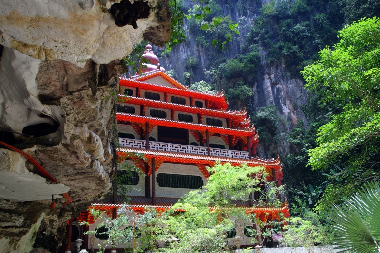 Sam Poh Tong Cave Temple Ipoh Malaysia