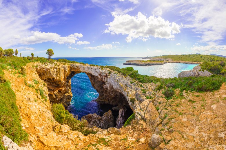 Explore Land and Sea Caves on Mallorca