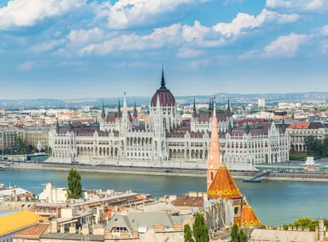 Budapest Hungary - Travel Guide